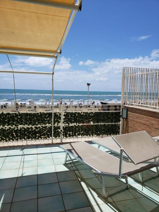 Incantevole Casa Sul Mare Vicino A Roma Nettuno Kültér fotó