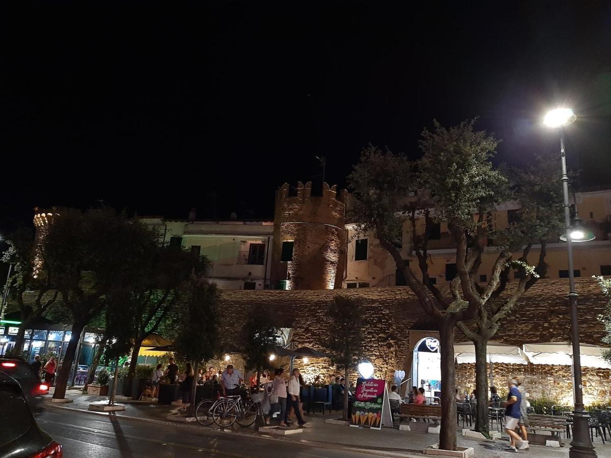 Incantevole Casa Sul Mare Vicino A Roma Nettuno Kültér fotó