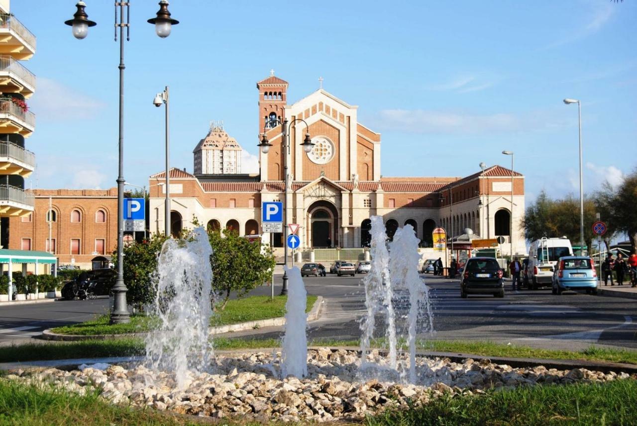 Incantevole Casa Sul Mare Vicino A Roma Nettuno Kültér fotó
